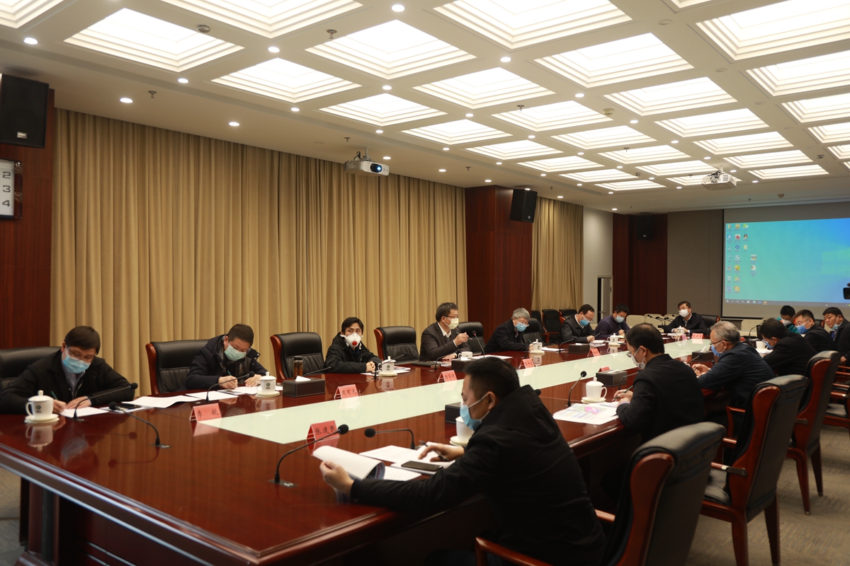 0301张平文校长视察-座谈会_副本.jpg