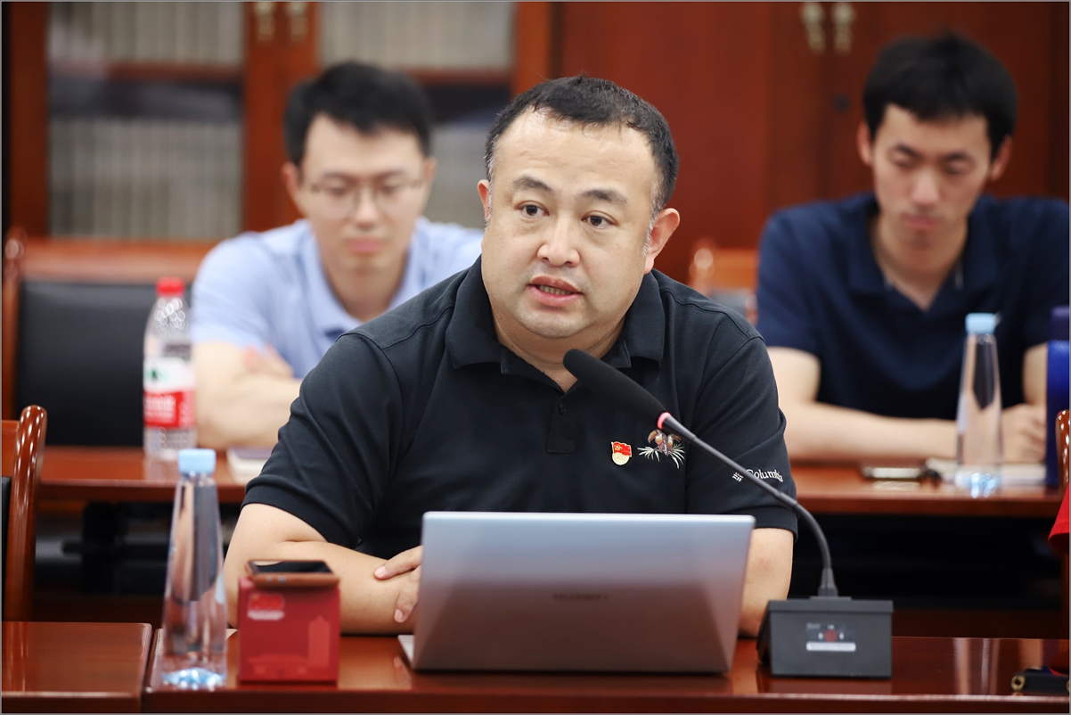 张亚光.jpg