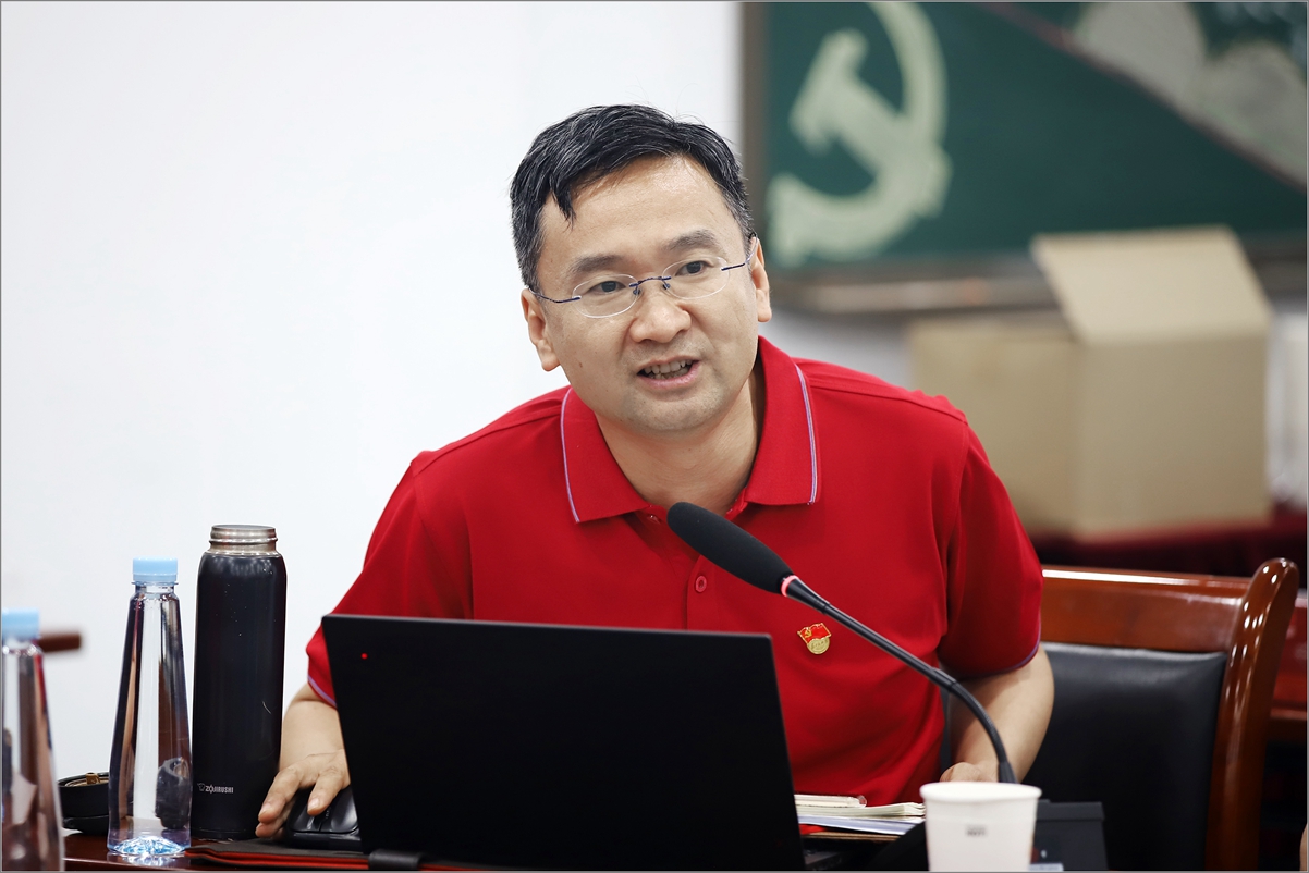 陈功.jpg