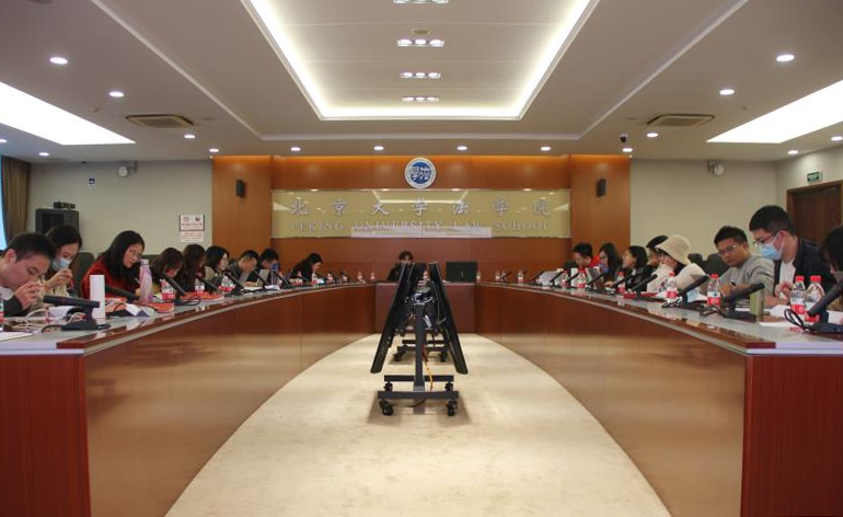 1.党支书工作交流会现场.png